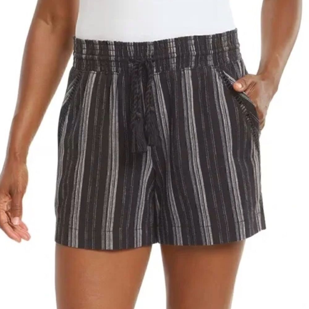 Briggs Linen Blend Drawstring Striped Pull On Women’s Short